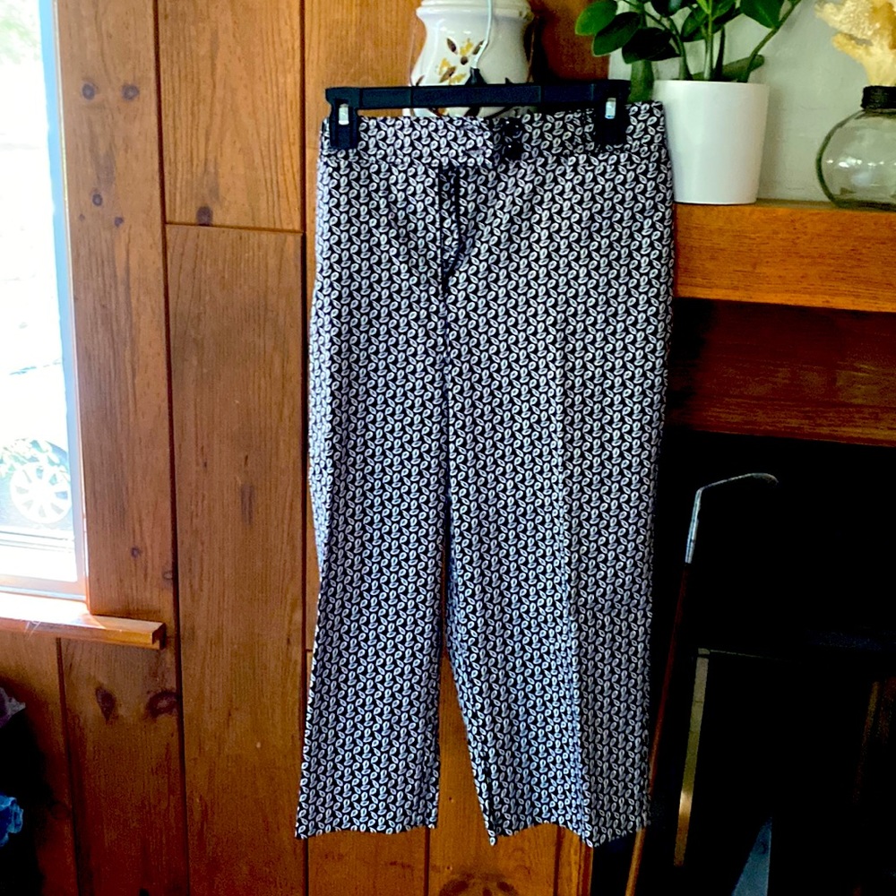 Capri pants
